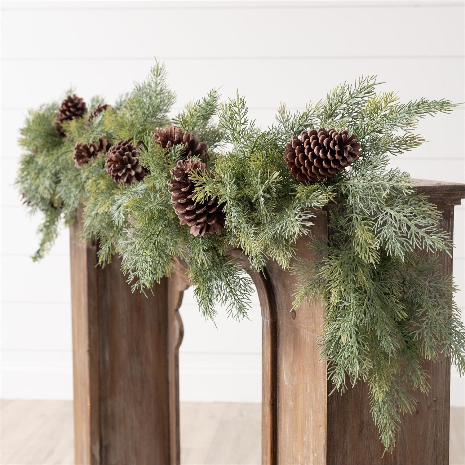 Cedar Greenery w/ Pinecones Garland